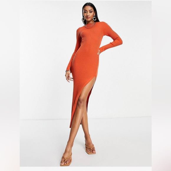 ASOS- Tall maxi dress with lace up back detail in orange - Picture 3 of 5